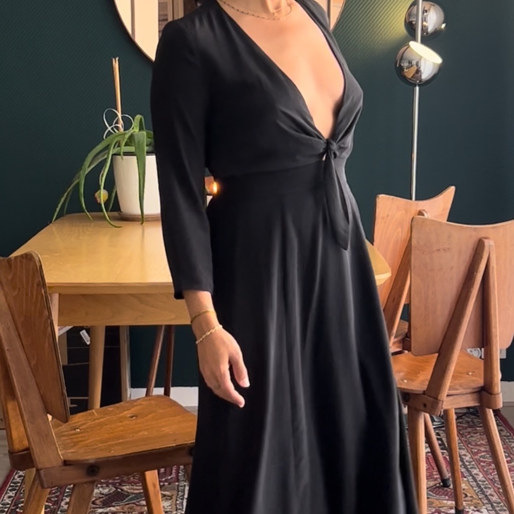 SEZANE Editions silk midi dress with 3/4 sleeve and v-neck front with tie